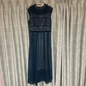 [새상품급] 슬리브리스 롱 원피스 결혼식에도