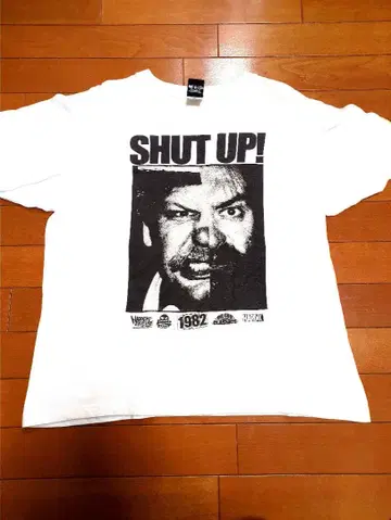 스탠 한센 블루저 브로디 T셔츠 M 하드코어 초콜릿