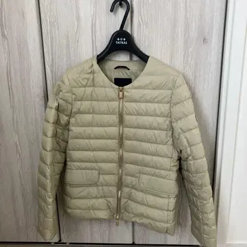 새상품급 타트라스 NOKO 노코 다운 자켓 22년 모델 노카라