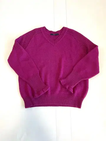 퍼플 V넥 니트 스웨터