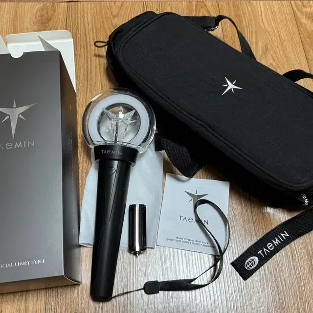 태민 공식 응원봉 풀세트 (가방 포함)