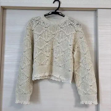 [ ZARA ] 아이보리 레이스 니트 스웨터