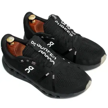 On Cloudstratus 블랙 러닝화 스니커즈 온