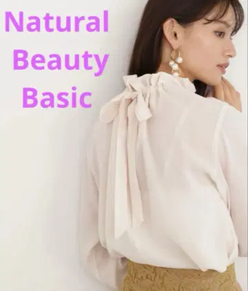 Natural Beauty Basic 보틀넥 백리본 블라우스 M
