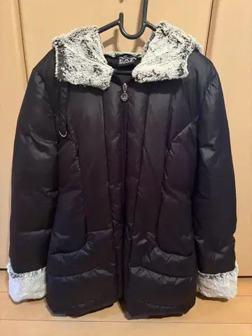 EA7 엠포리오 아르마니 블랙 다운 자켓