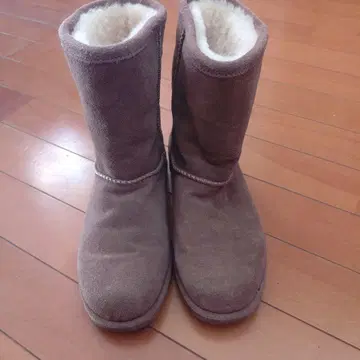 EMU Australia 브라운 어그 부츠 23cm