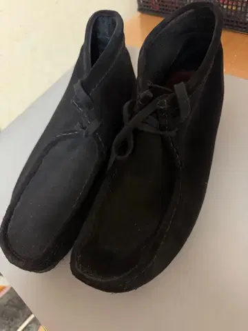 왈라비 클락스 하이컷 블랙 27cm.