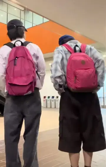 엔도 모리 착용 OUTDOOR 핑크 백팩