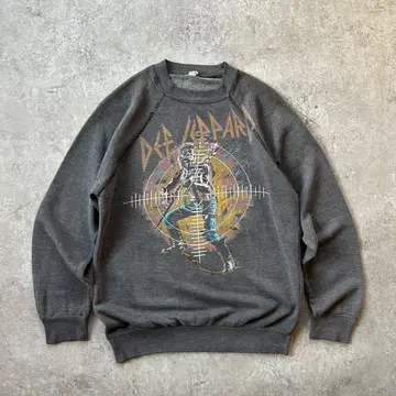 80s 90s 디플레파드 래글런 맨투맨 페이드 블랙 유로