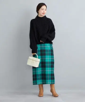 [ 새상품급 ] 쉽스 ships 울 타탄 체크 타이트 스커트