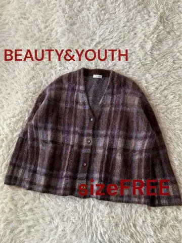 새상품급 뷰티 앤 유스 체크 샤기 니트 V넥 가디건
