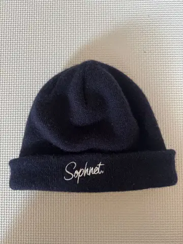 Sophnet. 네이비 니트 모자