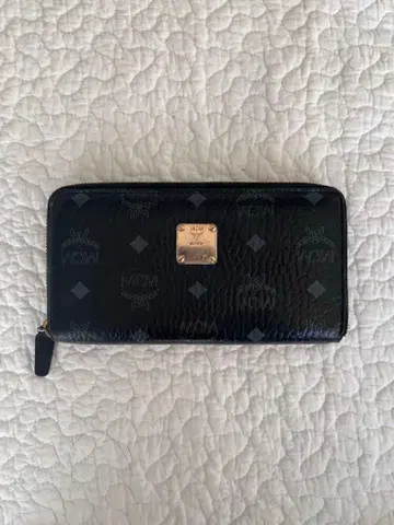 MCM 블랙 가죽 장지갑