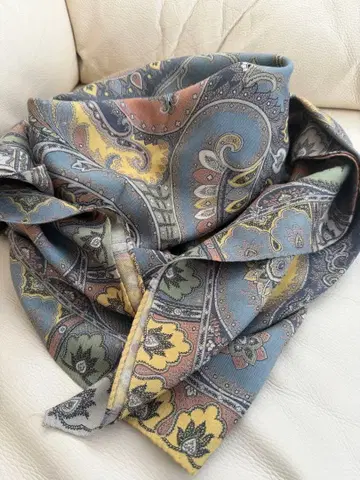 에트로 페이즐리 무늬 울 실크 스톨