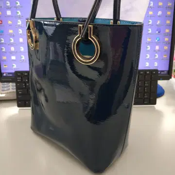 네이비 토트백 골드링 포함