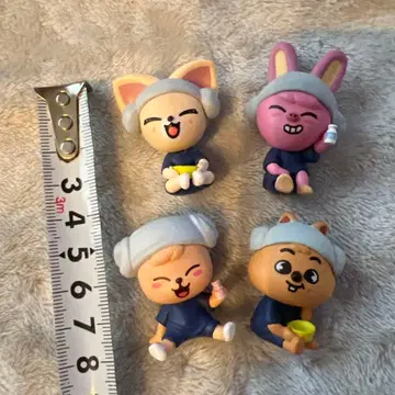 SKZOO 사우나 피규어