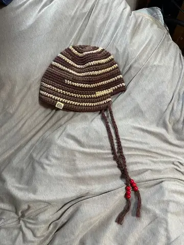 soonerorlater Handknitted Border Hat