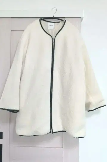 LEPSIM 플리스 자켓 프리 사이즈 라이트 보아 파이핑 코트