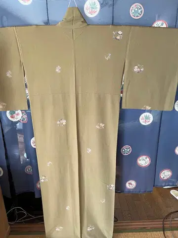 꽃무늬 코몬 기모노 이중 기모노 모스그린 수축