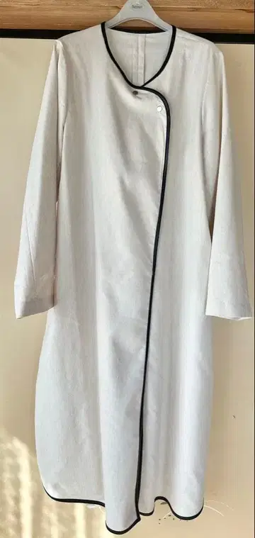 [ Aga ] 스프링 롱 코트