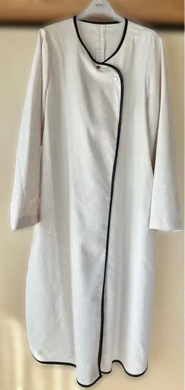 [ Aga ] 스프링 롱 코트