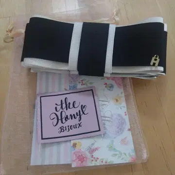 더 한닐 비쥬 리본 헤어 액세서리 롱 바나나 클립