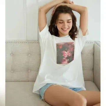 [ 새상품 ] CHILLE ANAP 플라워 시어 사진 T셔츠 화이트