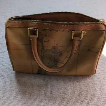 1a Classe 도안 브라운 핸드백