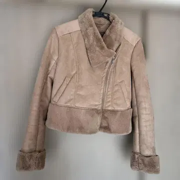 로얄 파티 베이지 무스탕 코트 숏 기장