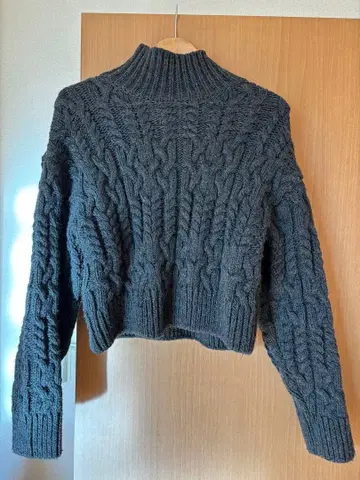ZARA 케이블 니트 하이넥 스웨터 M