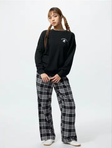 [유니클로] 산리오 캐릭터즈 black/포차코