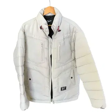 Jawn 화이트 자켓 L 사이즈