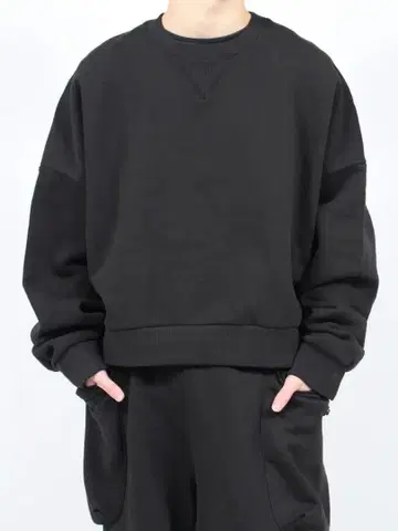 entire studios BOX CREW SOOT L