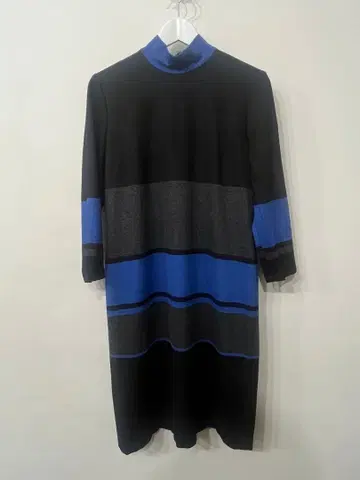 준 아시 다 프티 하이 원피스 양모 혼방 보더 블랙 그레이 블루