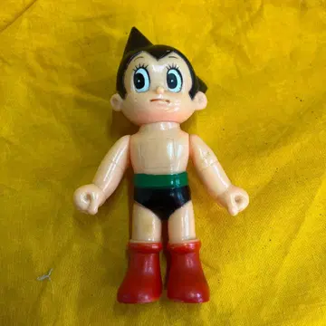 쇼와 레트로 요네자와 철완 아톰 소프트 비닐