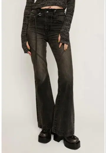 다크 그레이 플레어 데님 사이드 스트링 포함