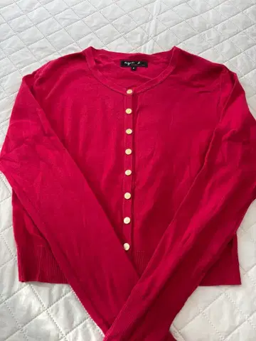 빨간색 니트 가디건 긴팔 크림 버튼