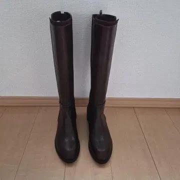 다크 브라운 롱 부츠 뒷면 지퍼