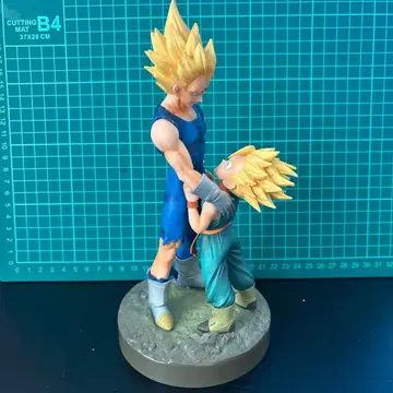 드래곤볼 드라마틱 쇼케이스 마인 베지터 트렁크 피규어