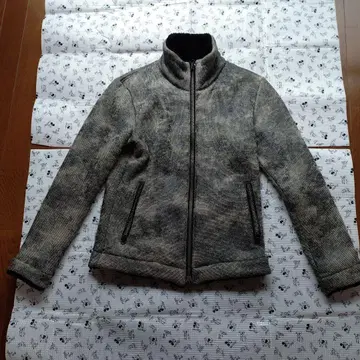 토네이도 마트 보아 플리스 자켓 그레이 계열 풀 집업