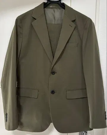 MAISON SPECIAL 올리브 캐주얼 수트 사이즈 44