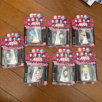 NANA 미니 피규어 8체 세트 반다이