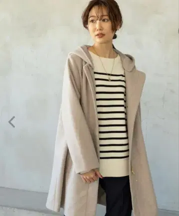 [ 새상품급 ] 글로벌 워크 후드 부착 베이지 코트 M 사이즈