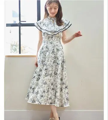 폭스 케이프 칼라 원피스 플라워 토코 클로젯