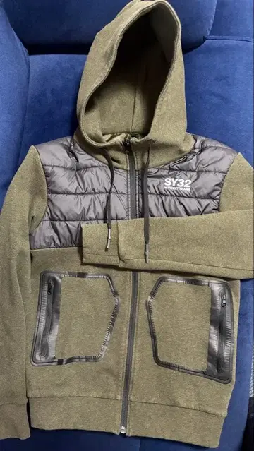 SY32 후드 부착 후드티 S 사이즈 올리브