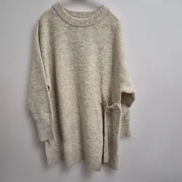 ROSE BUD 베이지 사이드 슬릿 긴팔 니트 FREESIZE