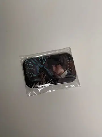 스트레인저 씽스 기묘한 이야기 스퀘어 배지 마이크