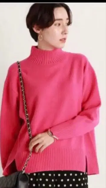 노리즈 핑크 하이넥 니트 MUSIC