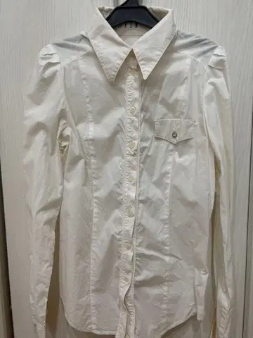 Black Peace Now 와이셔츠 카라 부착 화이트 긴팔