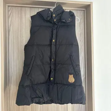 후드 부착 블랙 다운 베스트